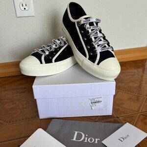 NEW Christian Dior Walk'n'Dior Sneakers (EU 39) - Navy Dior Oblique Embroidery